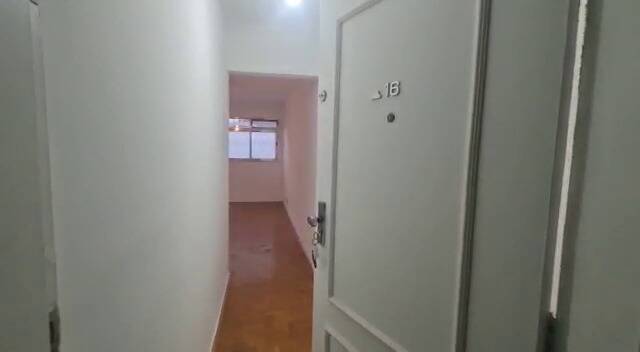 Apartamento à venda com 2 quartos, 56m² - Foto 2