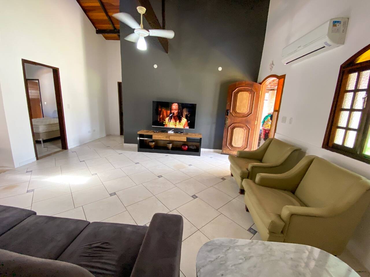 Casa à venda com 5 quartos, 300m² - Foto 14