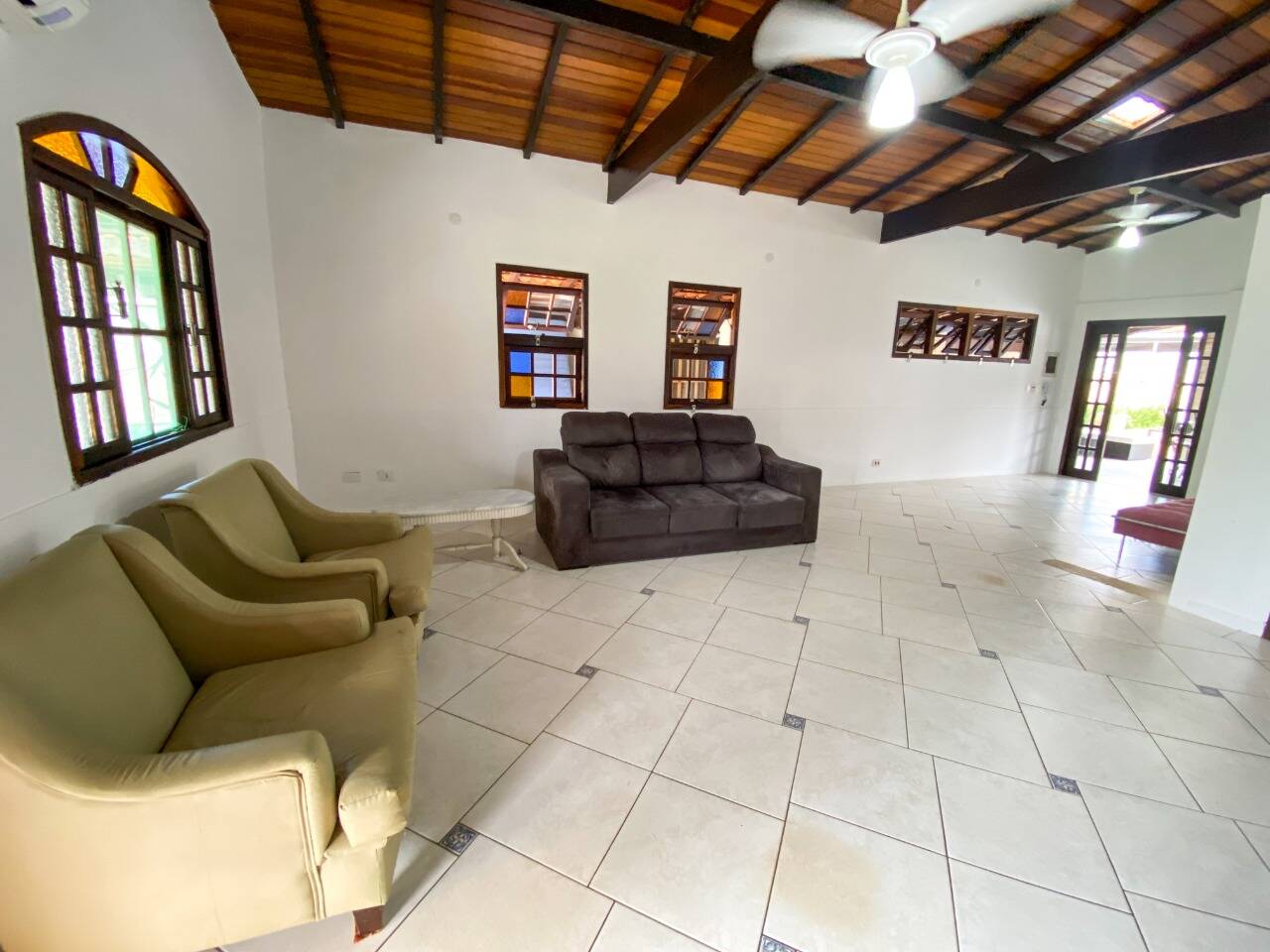 Casa à venda com 5 quartos, 300m² - Foto 18