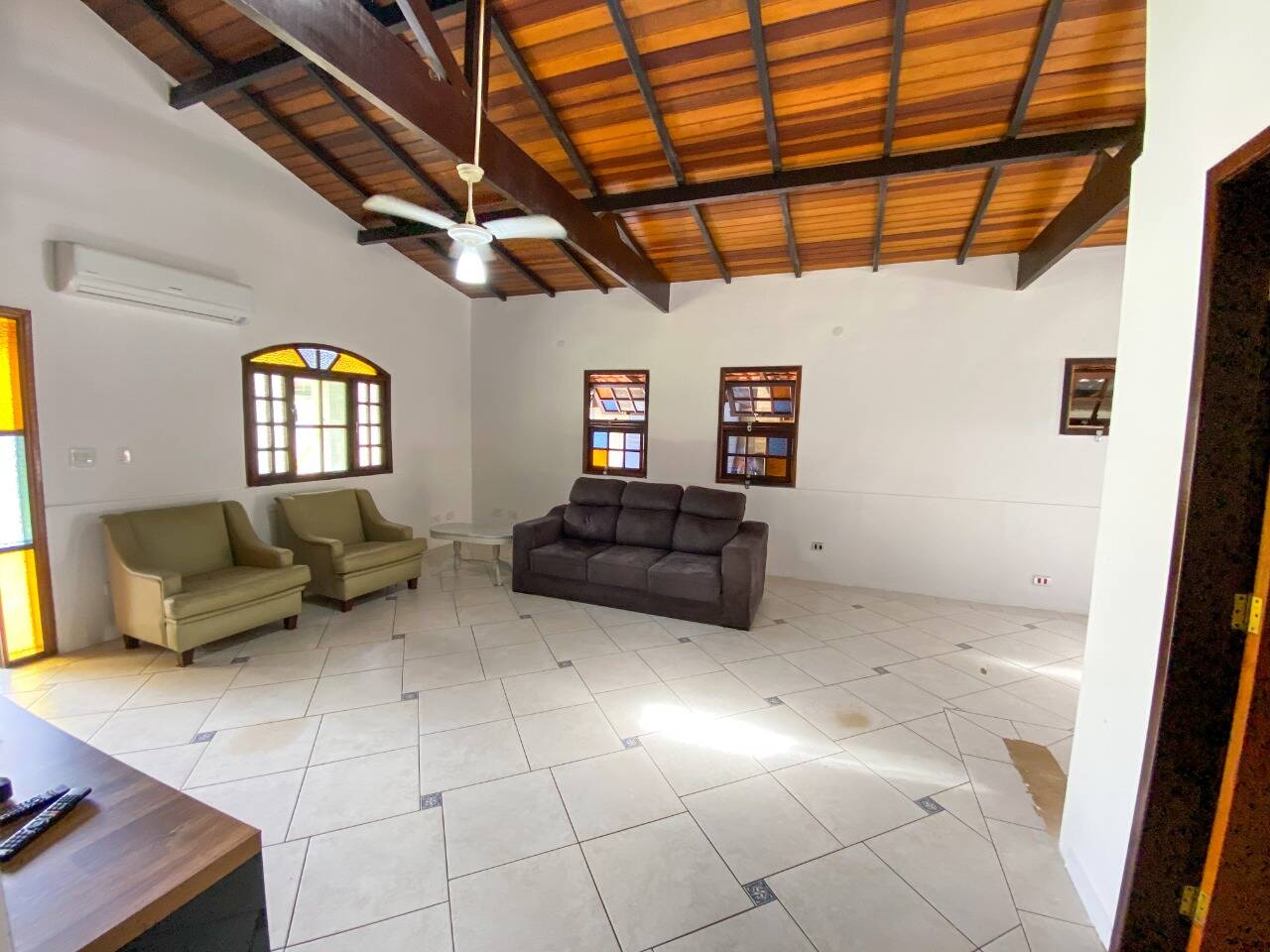 Casa à venda com 5 quartos, 300m² - Foto 21