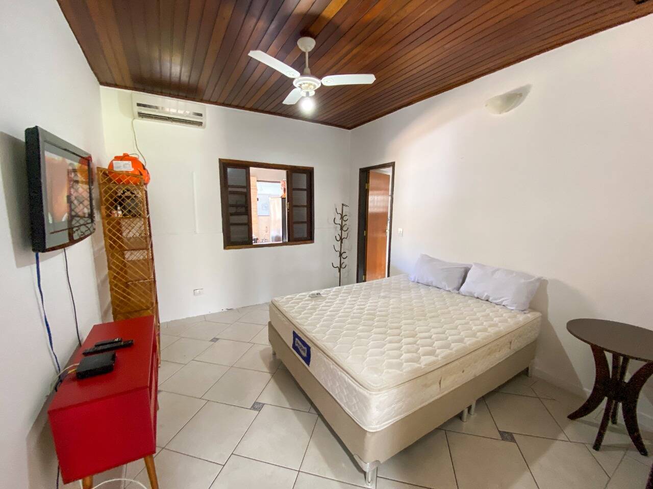 Casa à venda com 5 quartos, 300m² - Foto 30