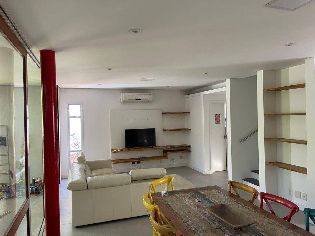 Casa à venda com 4 quartos, 225m² - Foto 4