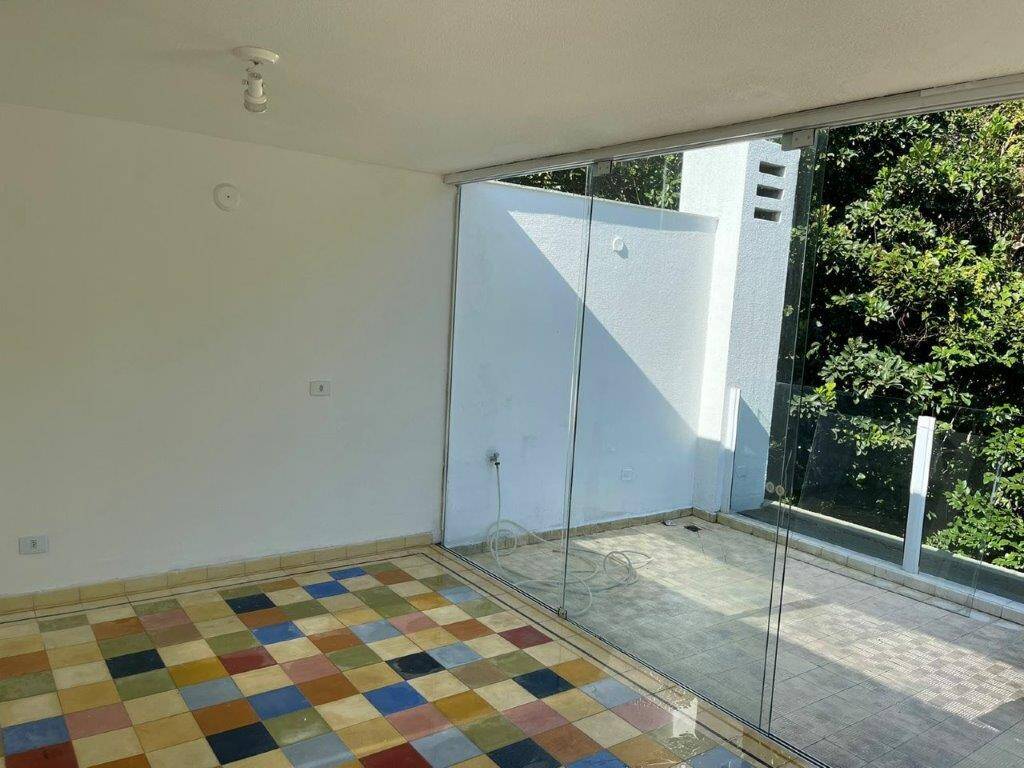 Casa à venda com 4 quartos, 225m² - Foto 7