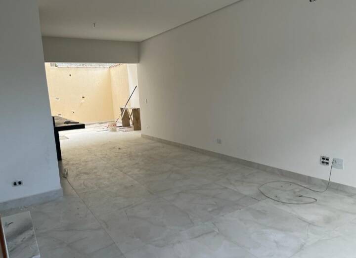 Casa à venda com 3 quartos, 120m² - Foto 5