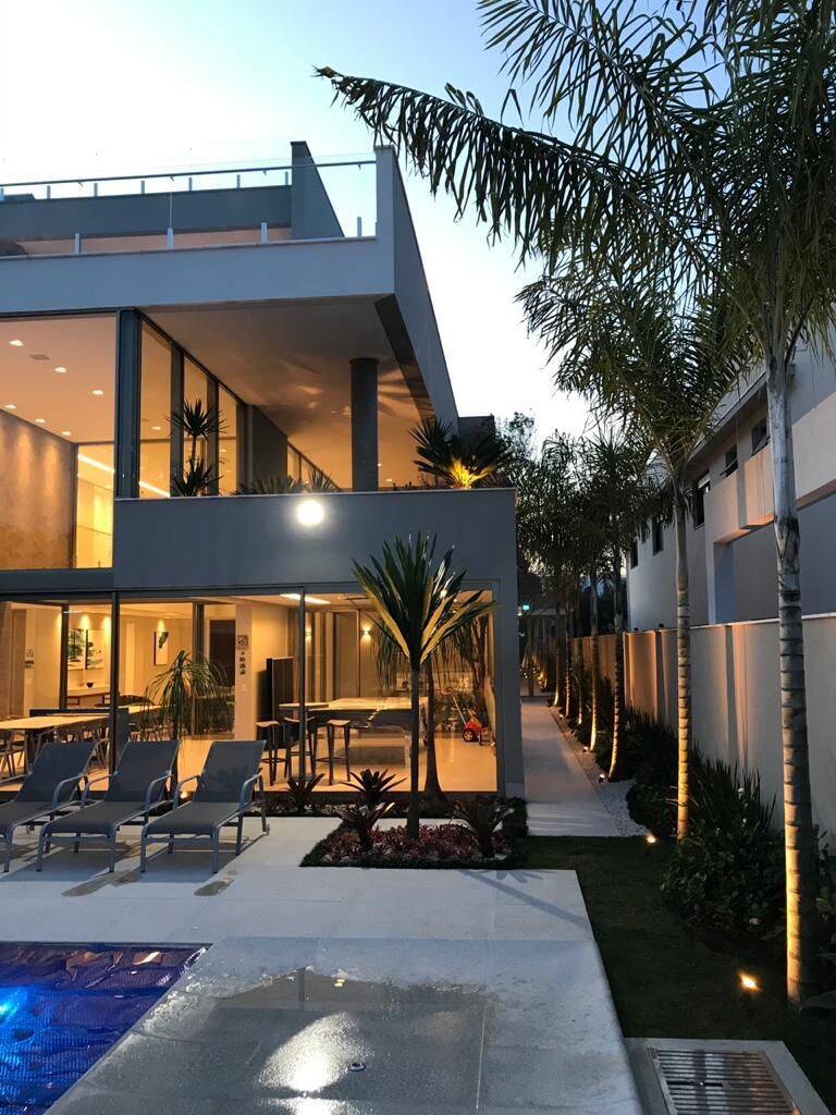 Casa à venda com 7 quartos, 1000m² - Foto 5