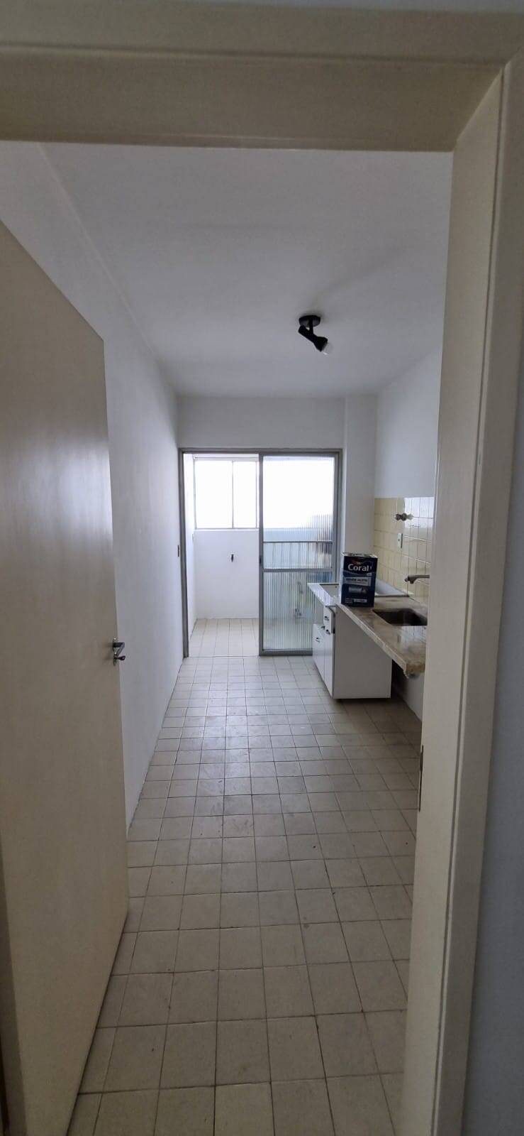 Apartamento à venda com 1 quarto, 67m² - Foto 18