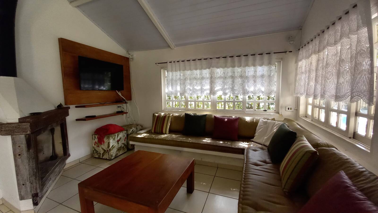 Casa à venda com 4 quartos, 180m² - Foto 3