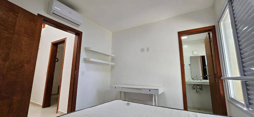 Casa à venda com 4 quartos, 120m² - Foto 14