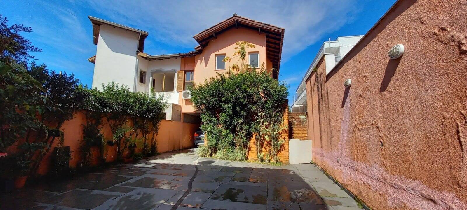 Casa à venda com 5 quartos, 420m² - Foto 3