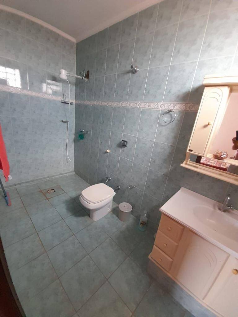 Casa à venda com 3 quartos, 250m² - Foto 9