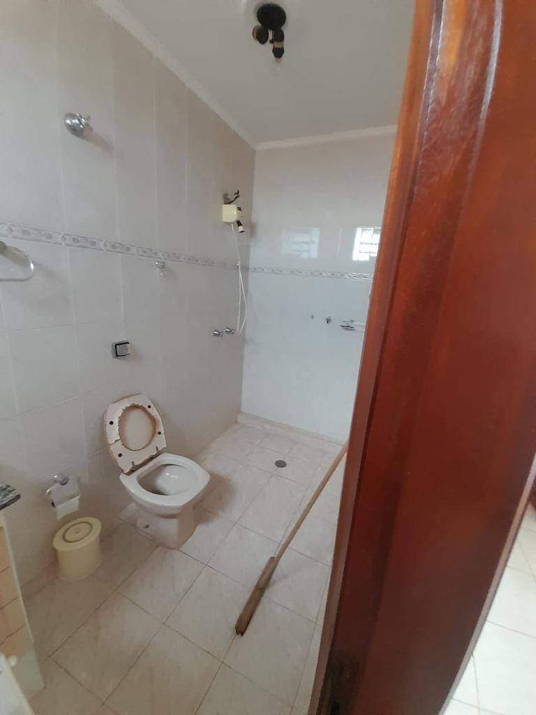 Casa à venda com 3 quartos, 250m² - Foto 12