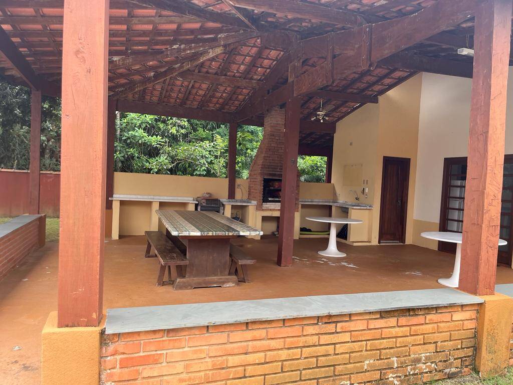 Casa à venda com 6 quartos, 300m² - Foto 17