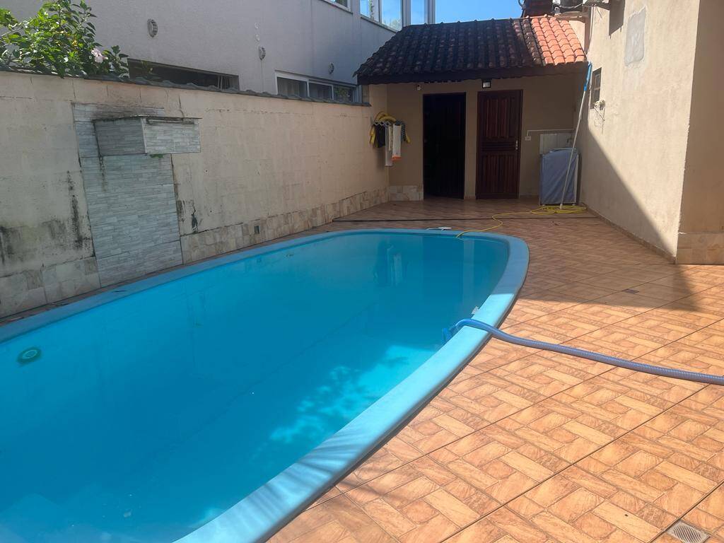 Casa à venda com 2 quartos, 140m² - Foto 15