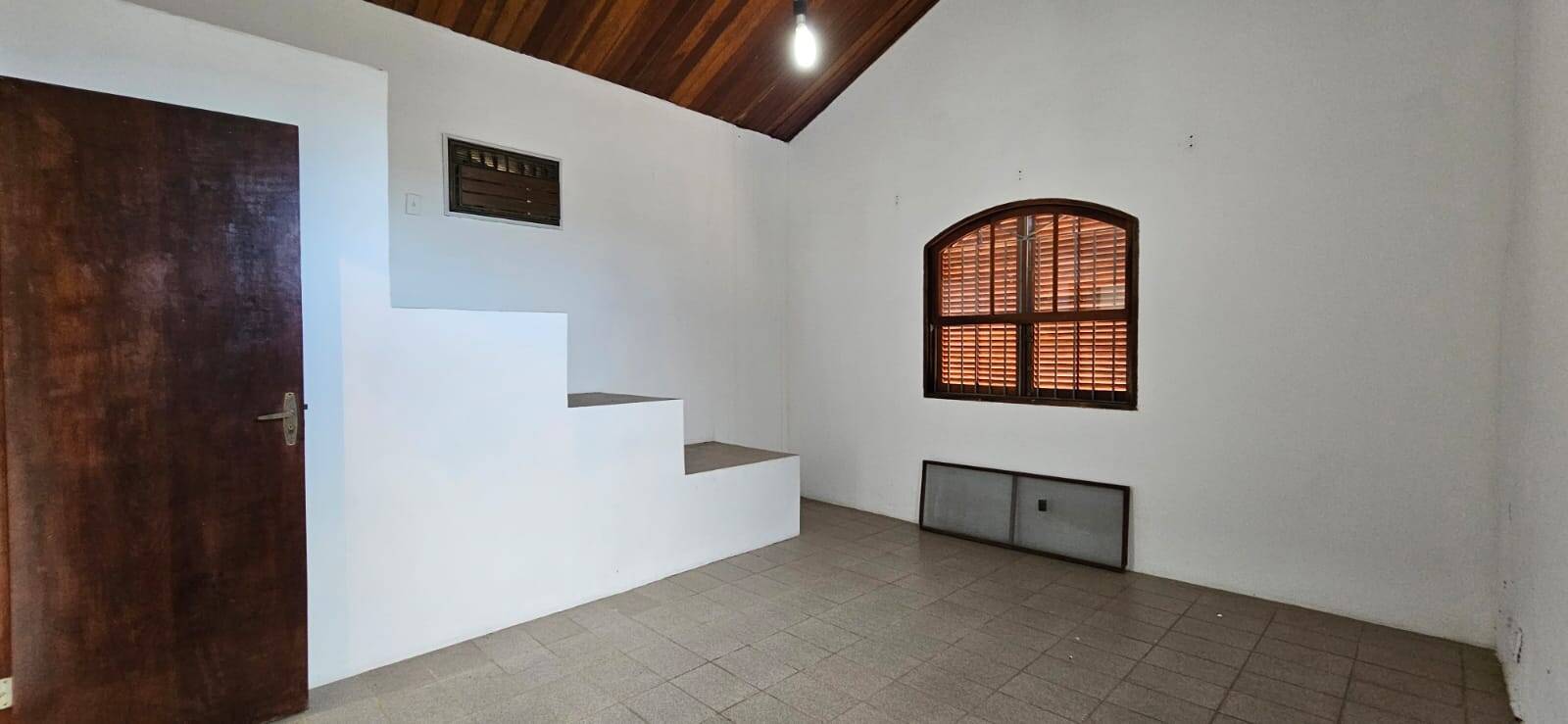 Casa à venda com 4 quartos, 158m² - Foto 11