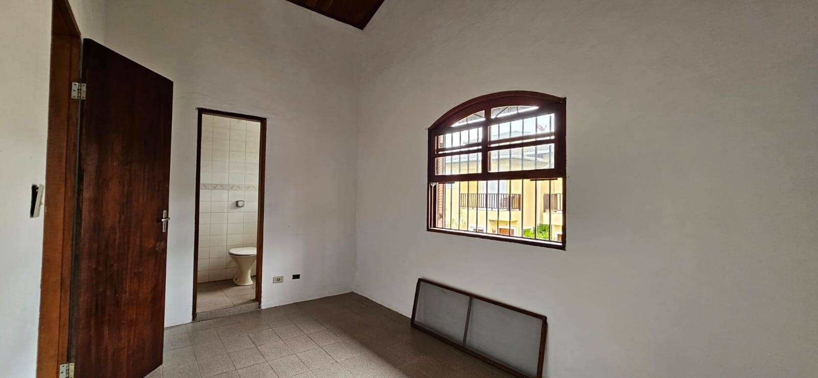 Casa à venda com 4 quartos, 158m² - Foto 9