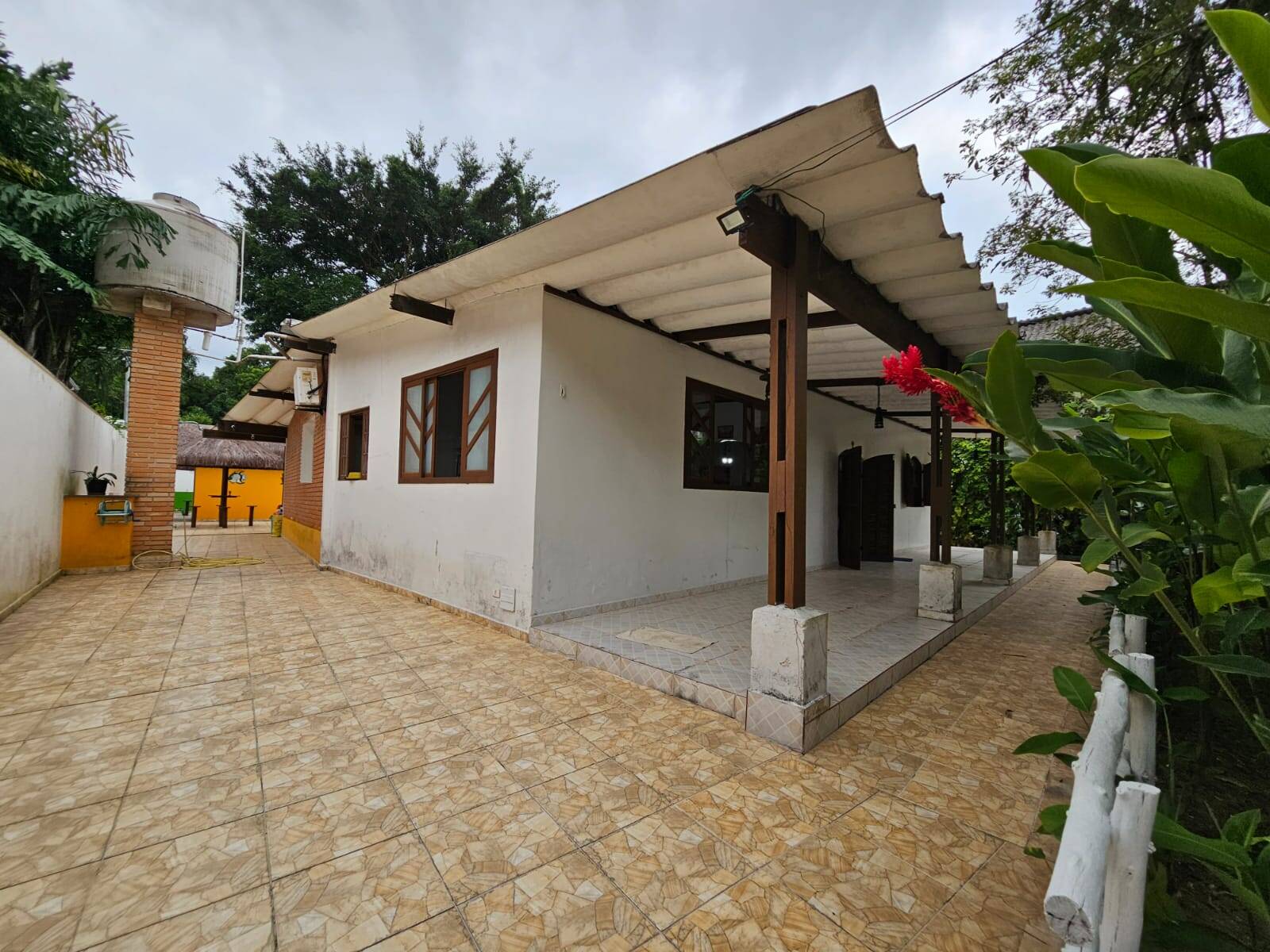 Casa à venda com 3 quartos, 263m² - Foto 7