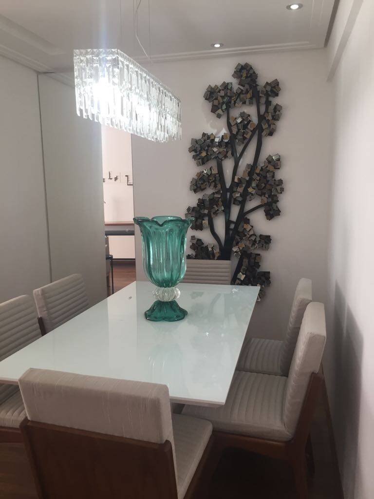 Apartamento à venda com 3 quartos, 70m² - Foto 2