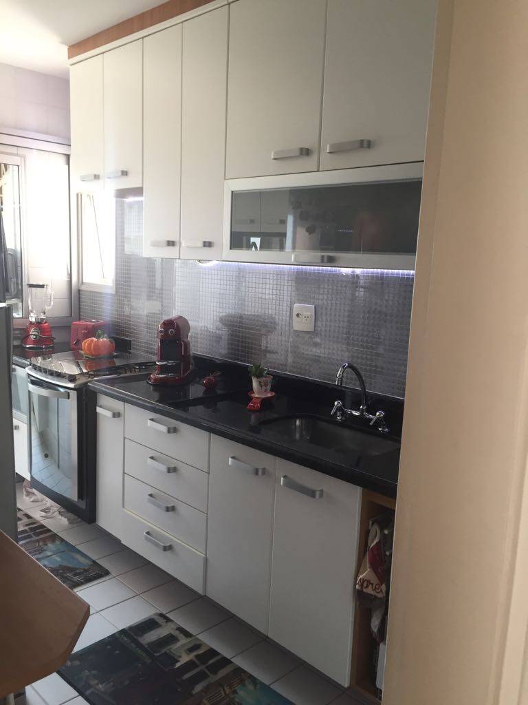 Apartamento à venda com 3 quartos, 70m² - Foto 18