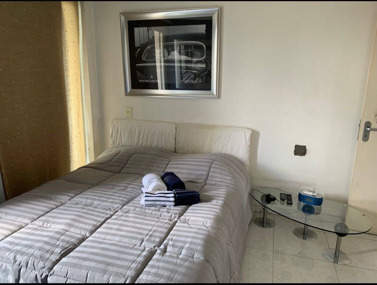 Apartamento para alugar com 3 quartos, 150m² - Foto 18