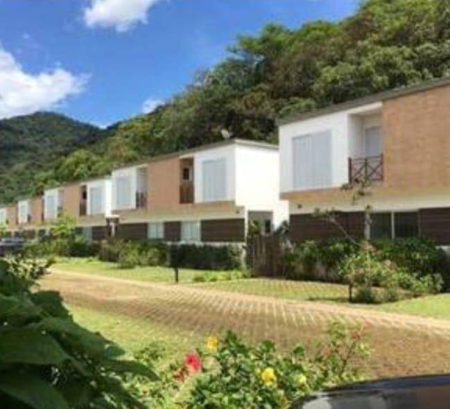 Casa à venda com 4 quartos, 140m² - Foto 4