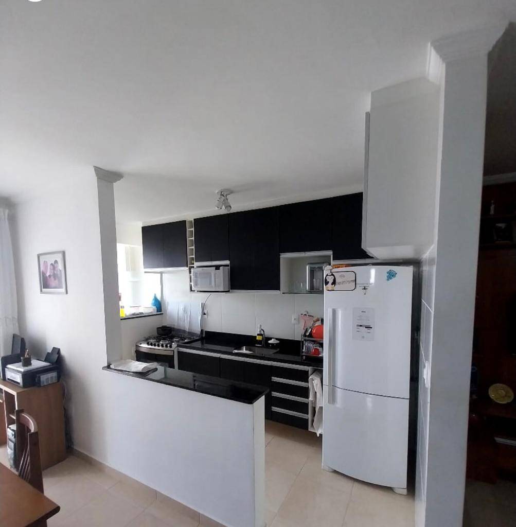 Apartamento à venda com 2 quartos, 72m² - Foto 3