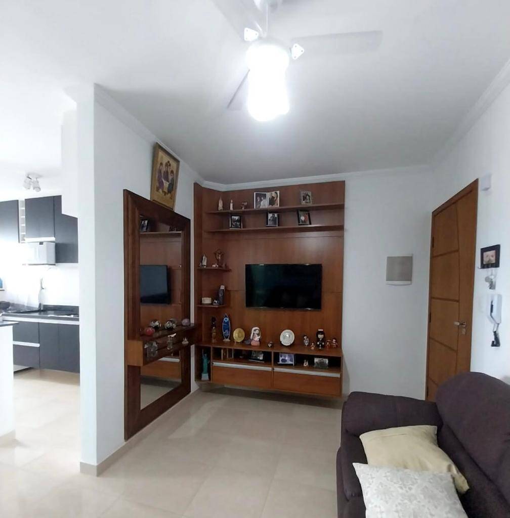 Apartamento à venda com 2 quartos, 72m² - Foto 1